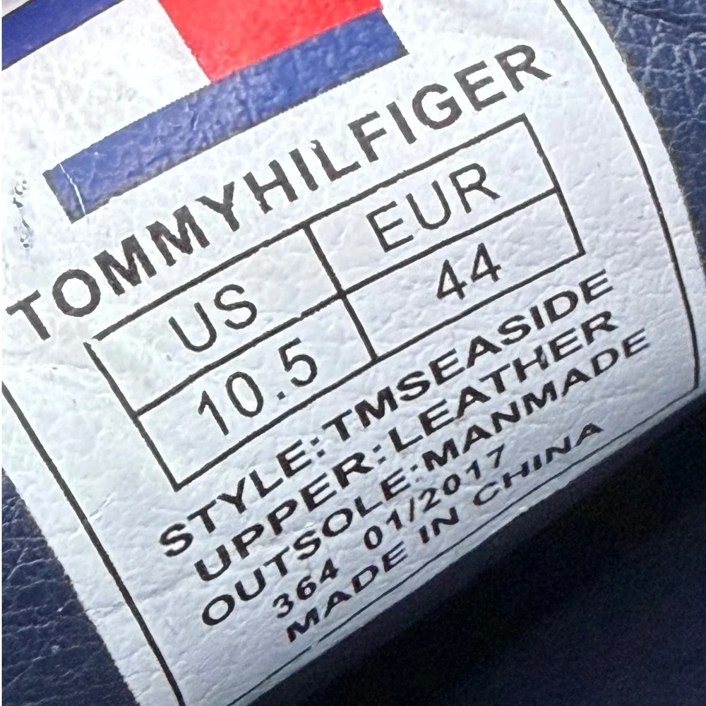 Tommy Hilfiger Seaside Oxford Shoes Mens 10.5 Navy Blue Perforated Leather Derby